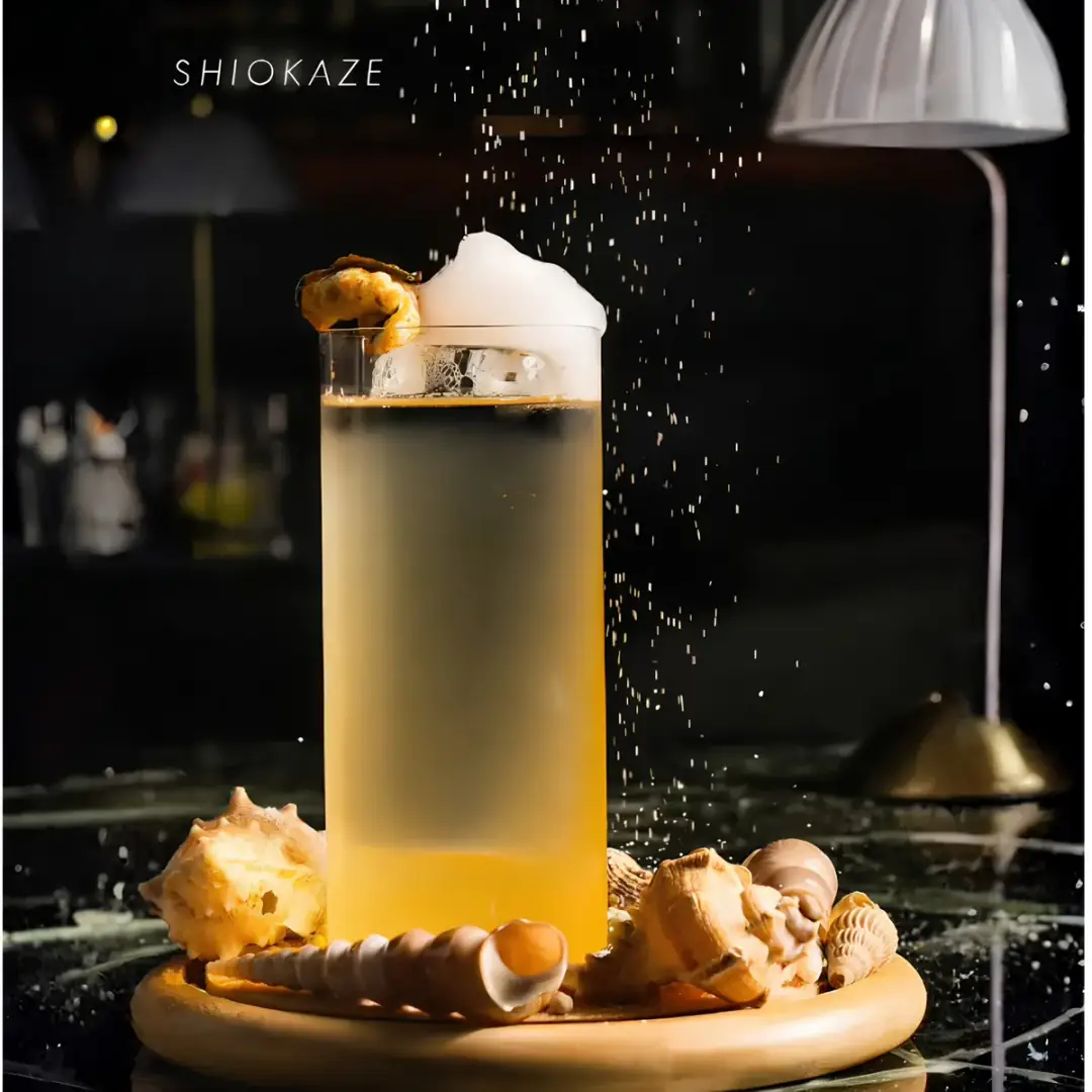 Specialty coffee and cold brew on a cafe counter